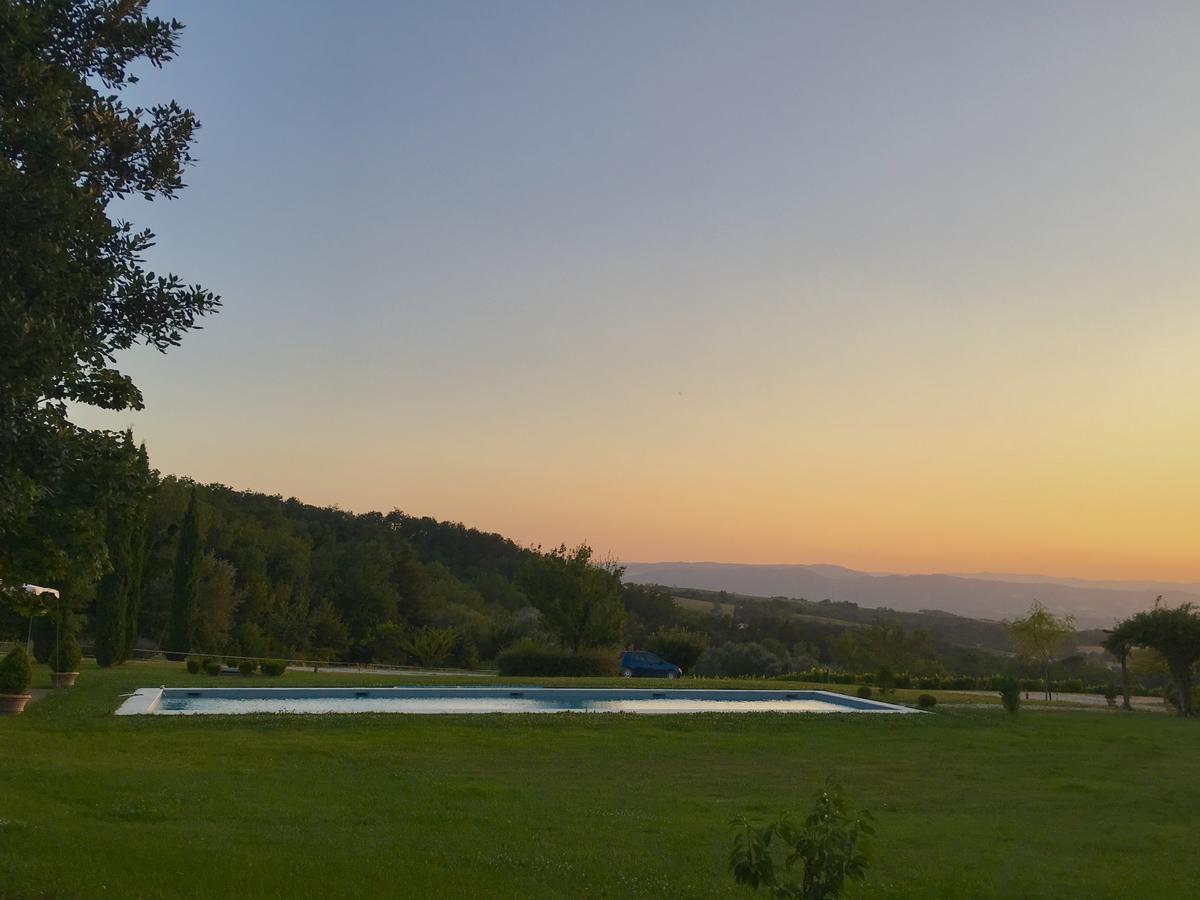 Casarciccia Guest House Todi Bagian luar foto